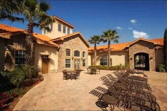 8000 Tuscany Way, Unit 4106 in Davenport, FL - Building Photo - Building Photo