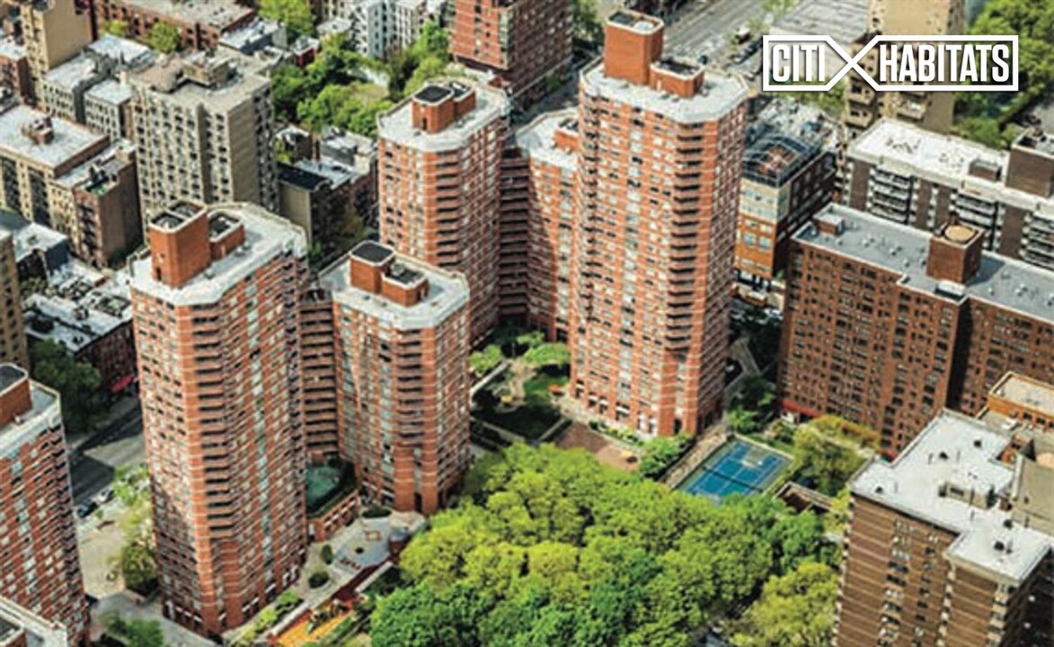 470 2nd Ave-Unit -17A in New York, NY - Building Photo