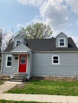 130 E 29th Ct in Des Moines, IA - Building Photo