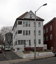 174-176 Ferry St in Everett, MA - Building Photo - Building Photo