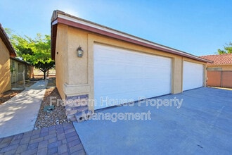 1041 Marne Ct in Pahrump, NV - Building Photo - Building Photo