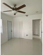 320 NW 83rd St in Miami, FL - Building Photo - Building Photo