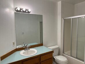 15021 SE 130th Dr in Clackamas, OR - Building Photo - Building Photo