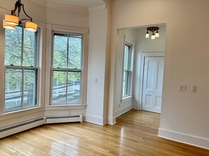 66 Caroline St in Saratoga Springs, NY - Building Photo - Building Photo