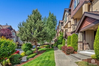 19439 1st Ave S, Unit Apt E3 in Normandy Park, WA - Building Photo - Building Photo