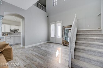 9738 Bear Trap Ct in Las Vegas, NV - Building Photo - Building Photo
