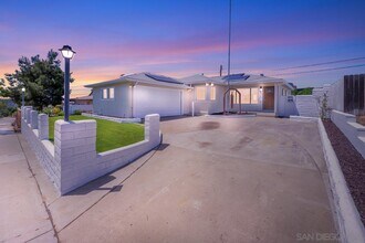 4914 Zion Ave in San Diego, CA - Building Photo - Building Photo