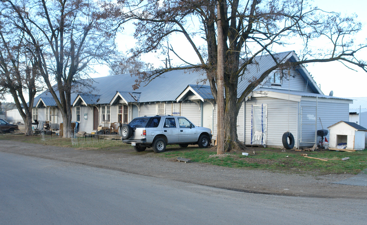 1315-1321 N Stanley Rd in Spokane, WA - Foto de edificio