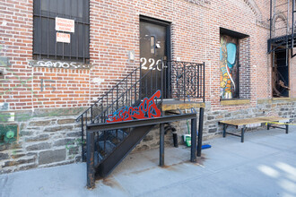 220 Plymouth St in Brooklyn, NY - Building Photo - Building Photo