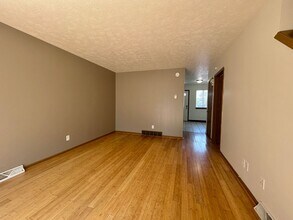 320 Carriage Ln SW in Grand Rapids, MI - Building Photo - Building Photo