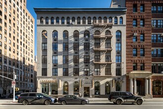 152-160 W 16th St in New York, NY - Building Photo - Building Photo