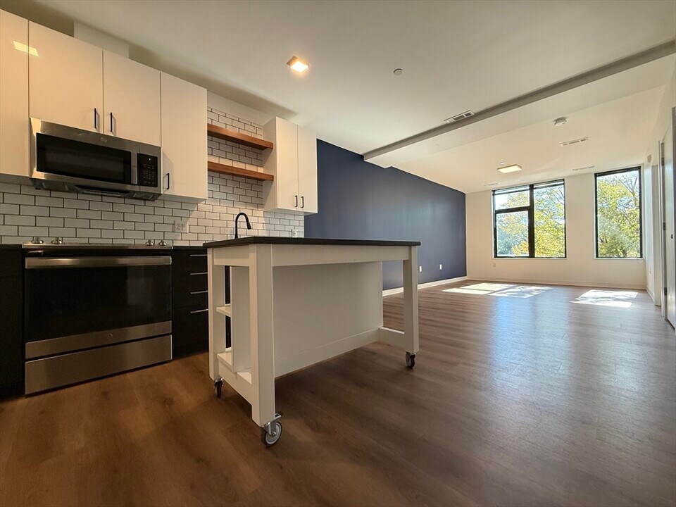 89 Brighton Ave in Boston, MA - Building Photo