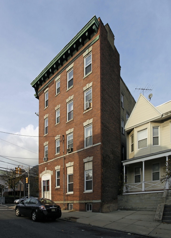 468 Mercer St in Jersey City, NJ - Building Photo - Building Photo