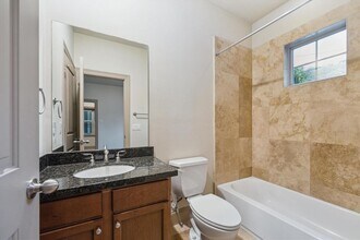 1604 Ennis St in Houston, TX - Building Photo - Building Photo
