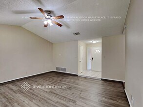 305 Iberis Dr in Arlington, TX - Foto de edificio - Building Photo