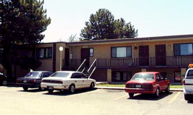 Elmwood Park Apartments in Aurora, CO - Foto de edificio - Other