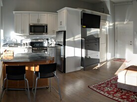 10 Exchange St, Unit 303 in Portland, ME - Building Photo