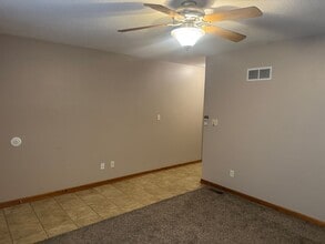 207-209 N Elm St in Cameron, MO - Building Photo - Building Photo