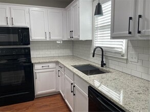 2902 Webb Bridge Rd in Alpharetta, GA - Building Photo - Building Photo