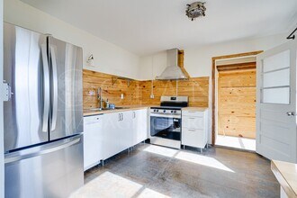 208 N Daytona Ave in Flagler Beach, FL - Building Photo - Building Photo