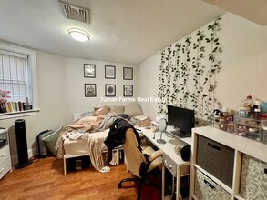 719 Parker St, Unit 1 in Boston, MA - Building Photo - Building Photo