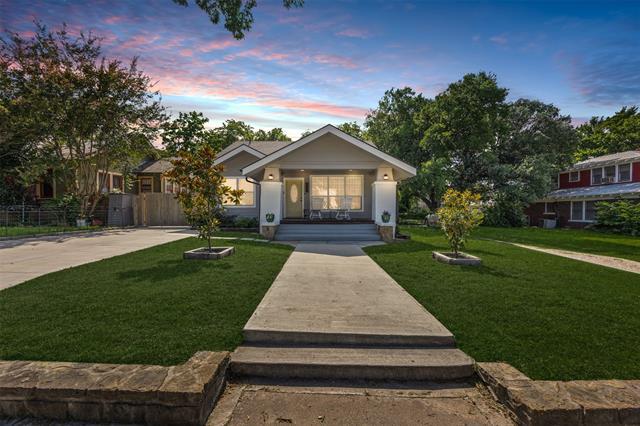 3208 Travis Ave in Fort Worth, TX - Building Photo