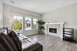 24 Marquis Link SE in Calgary, AB - Building Photo - Building Photo