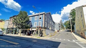 406 Main St in Catskill, NY - Building Photo