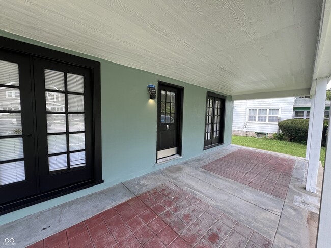 3408 Winthrop Ave in Indianapolis, IN - Foto de edificio - Building Photo