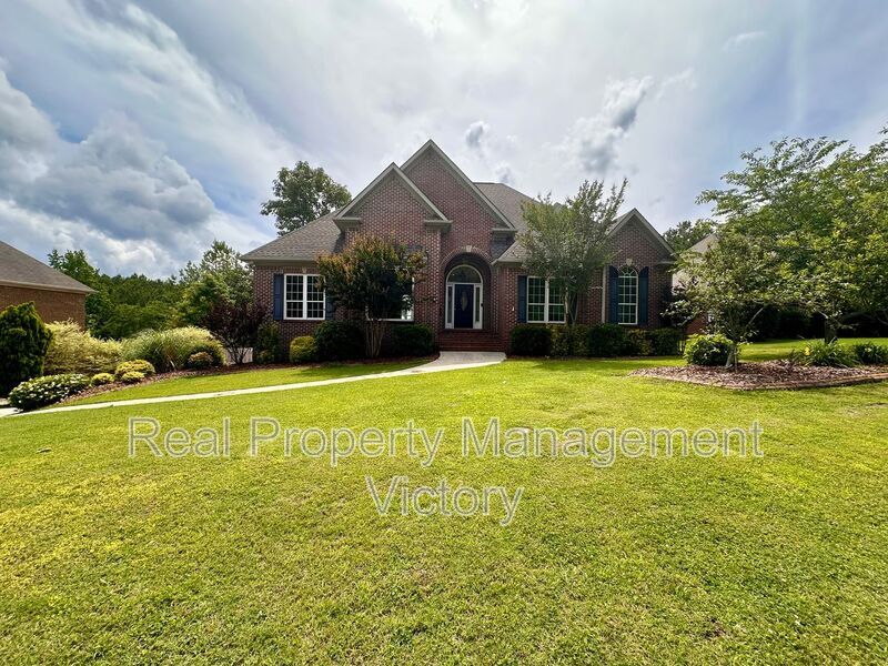 219 Grandview Pkwy in Alabaster, AL - Building Photo