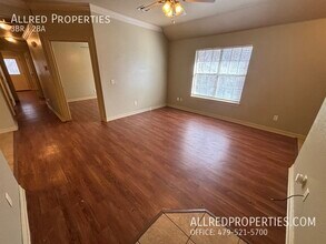 24 S Ray Ave in Fayetteville, AR - Building Photo - Building Photo