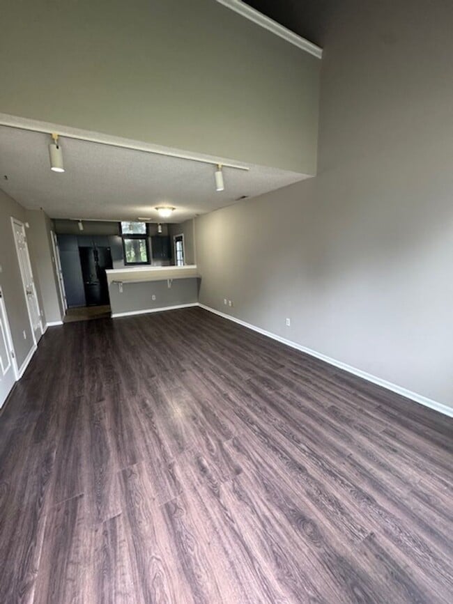 1324 Lofton Way in Fort Wayne, IN - Building Photo - Building Photo