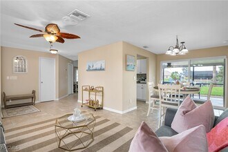 1519 SE 21st St in Cape Coral, FL - Building Photo - Building Photo