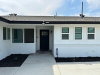 3208 Vassar St in Bakersfield, CA - Building Photo - Building Photo