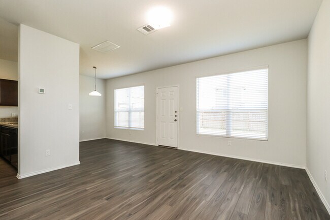 1001 Rice Dr in Bryan, TX - Building Photo - Building Photo