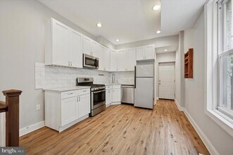 5227 Knox St in Philadelphia, PA - Building Photo - Building Photo