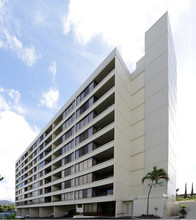 Lakecrest in Honolulu, HI - Building Photo - Building Photo