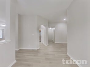 4842 Dahlia Terrace in San Antonio, TX - Foto de edificio - Building Photo