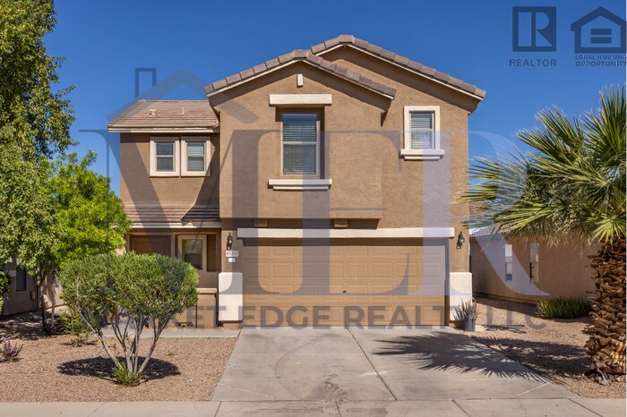 45542 W Amsterdam Rd in Maricopa, AZ - Building Photo