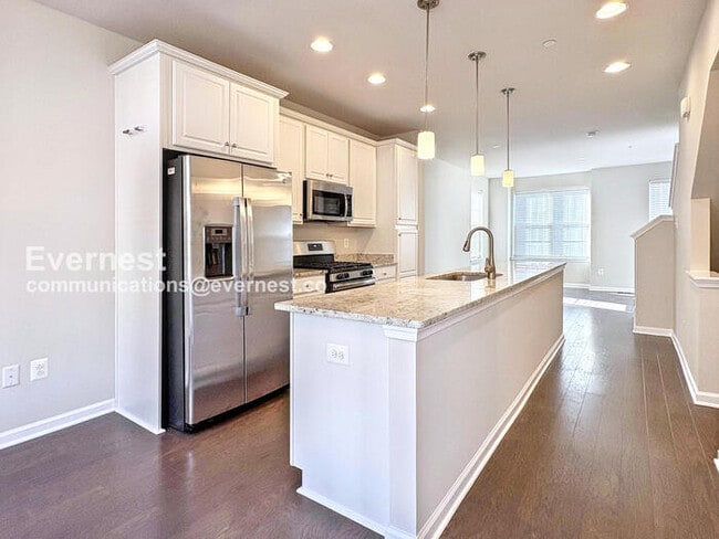 7113 Rowlock Aly in Beltsville, MD - Building Photo - Building Photo