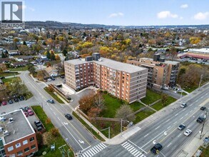 99 Donn Ave in Hamilton, ON - Building Photo - Building Photo