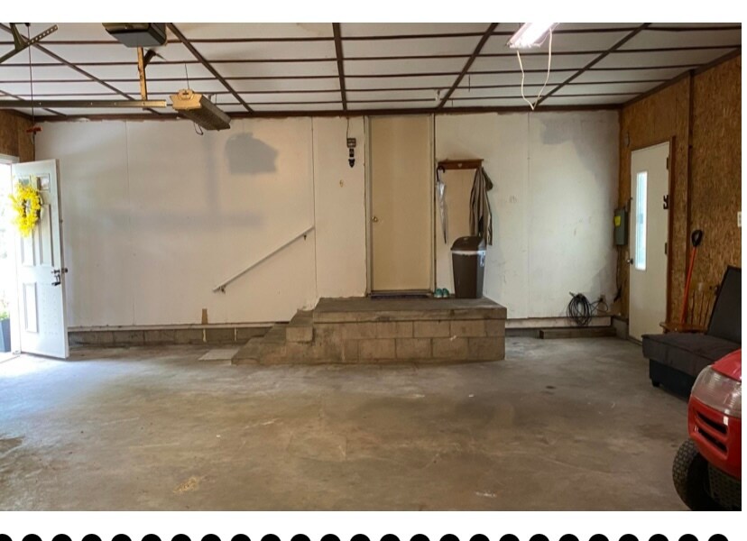 20427 Mack Dr in Big Rapids, MI - Building Photo