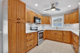 111 SE 14th Pl in Deerfield Beach, FL - Building Photo - Building Photo