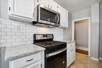 7005 McCallum St, Unit B photo'