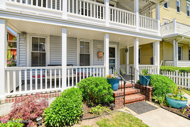 21 Embury Ave in Ocean Grove, NJ - Building Photo - Building Photo