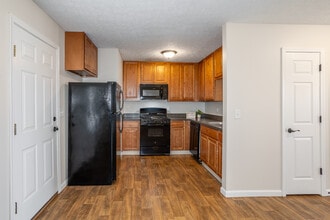 Carriage Lane in Galloway, OH - Building Photo - Interior Photo