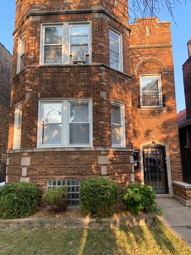 7711 S Chappel Ave, Unit Apartment 1