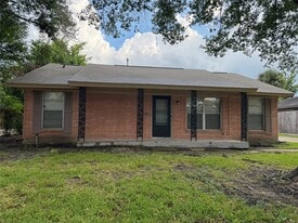 4013 Newshire Dr in Houston, TX - Building Photo