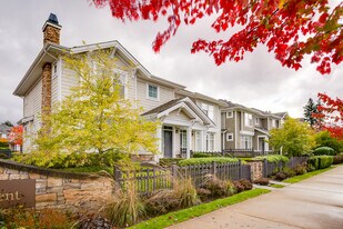 Lakeside at Sunstone Apartments