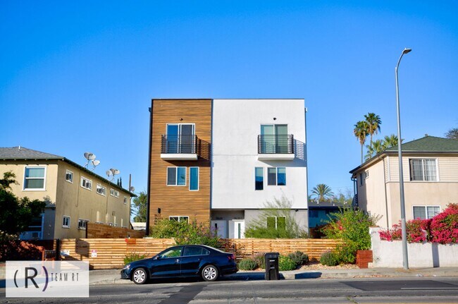 property at 12501-4 Burbank Blvd